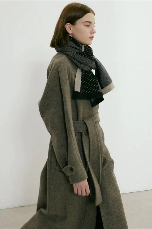 Polka Dot Two-Tone Jacquard Knitted Scarf