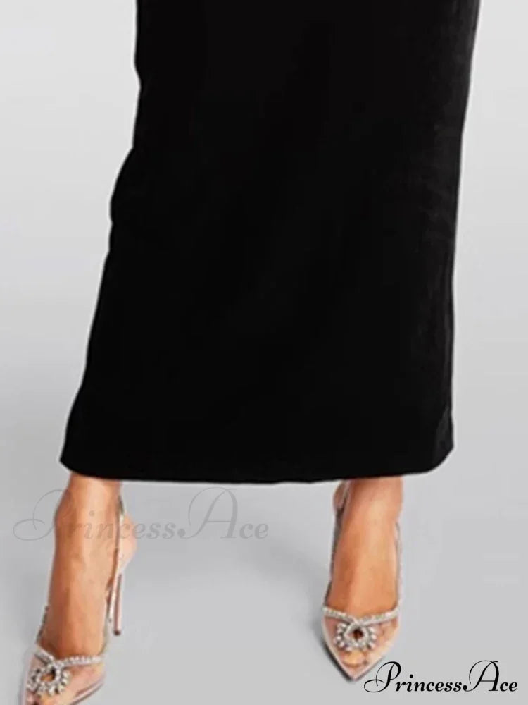 Aura Elegant Maxi Dress