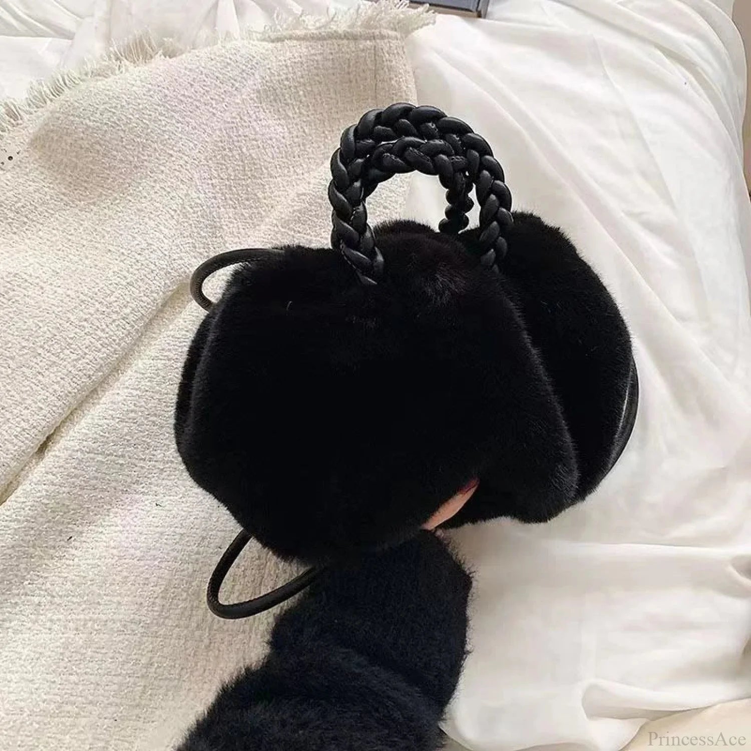 Autumn Winter Faux Fur Pleated Fashion Crossbody Shoulder Handbag Black handbag-250126