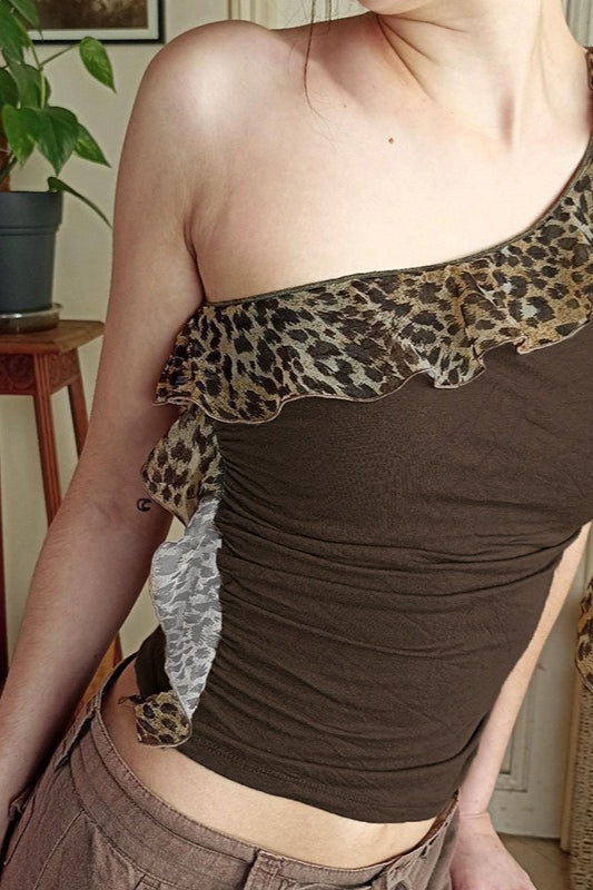 Contrast Tie Strap Leopard Crop Top