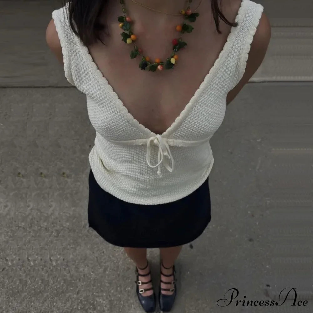 Deep V-Neck Stylish White Seam Top