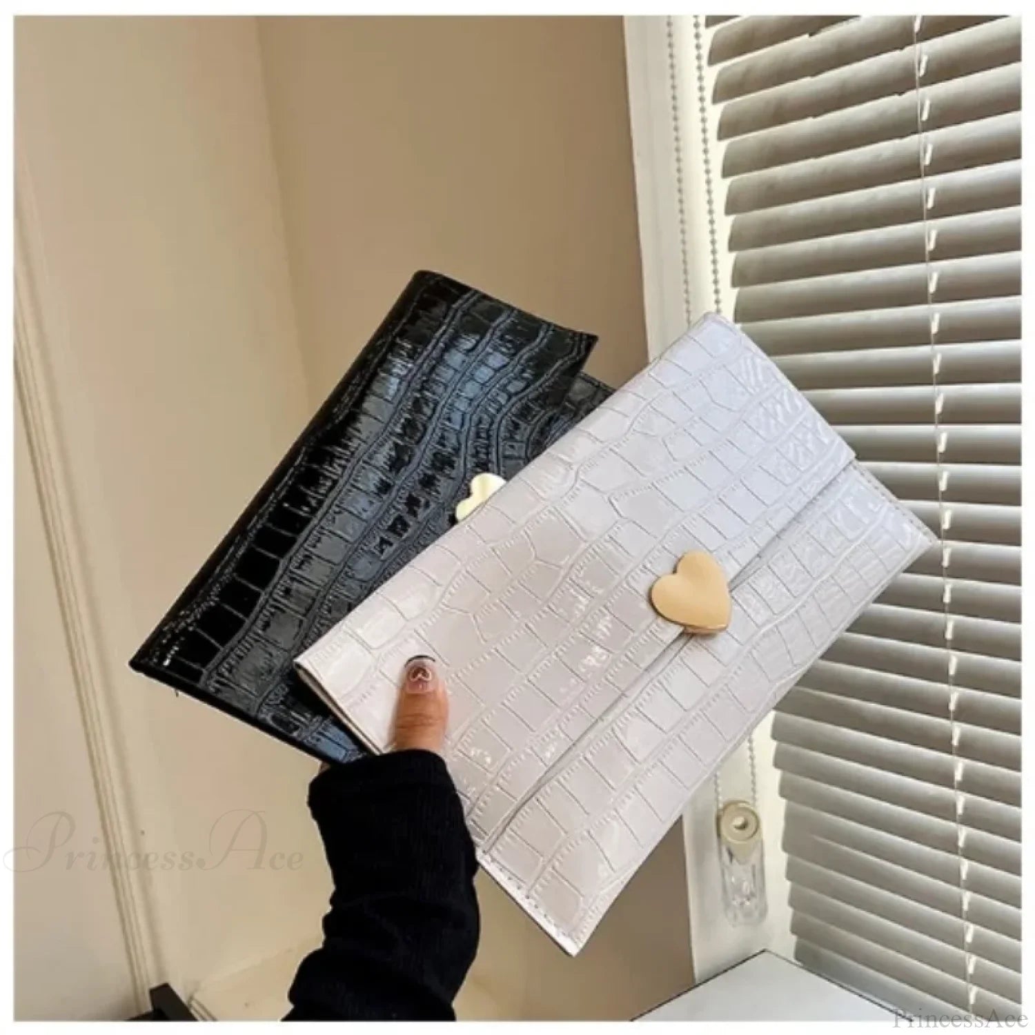 Golden Evening Banquet Clutch Wristlet wristlet-250126