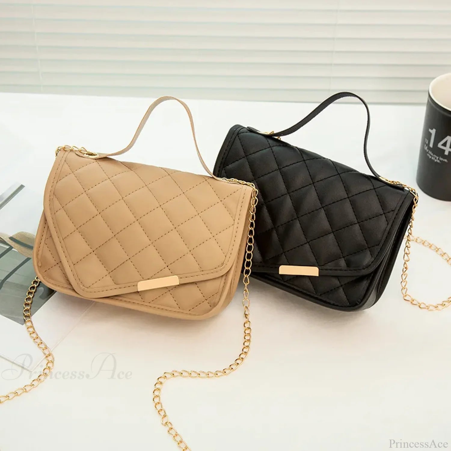 Luxury Messenger Embroidery Fashion Chain Crossbody Handbag handbag-250126