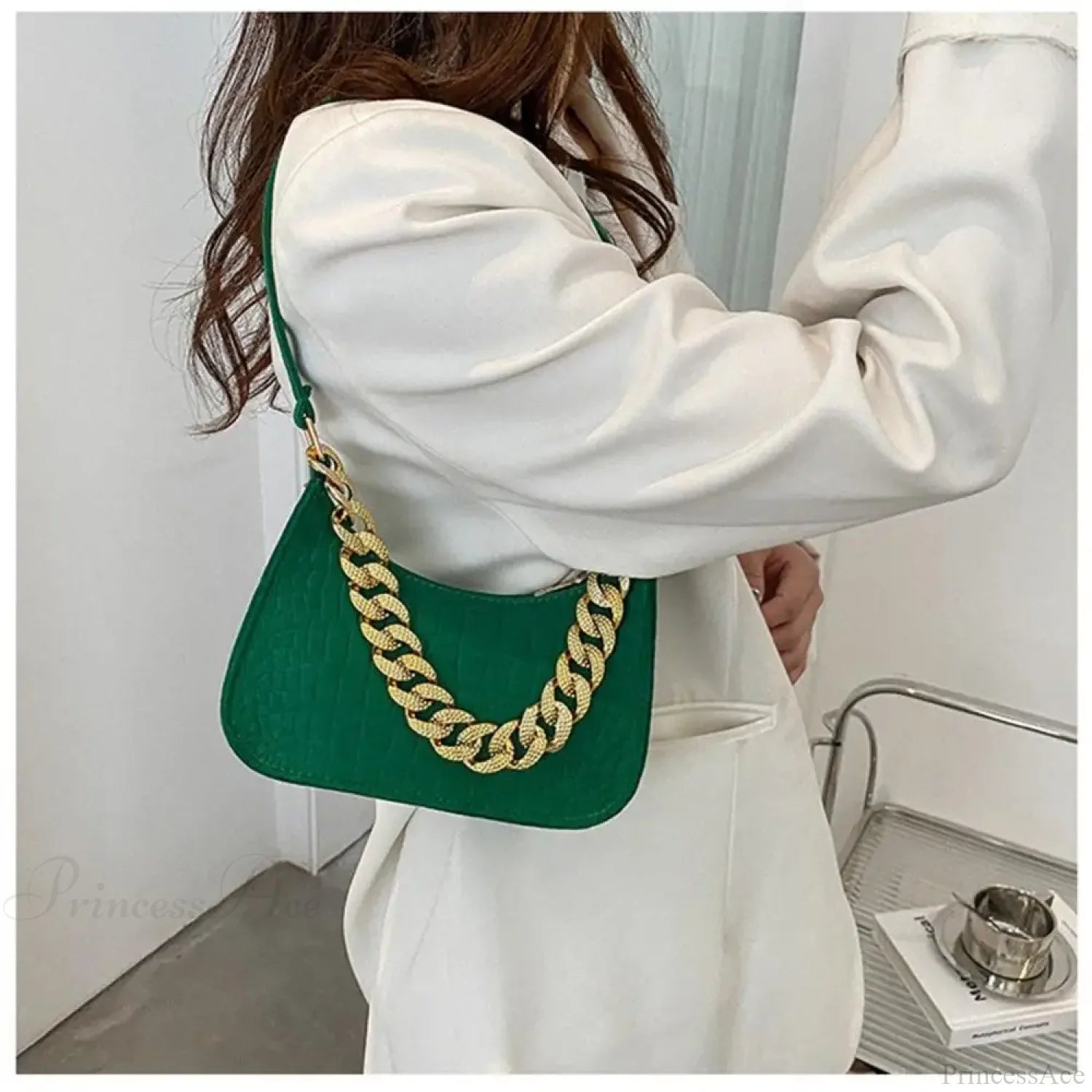 Luxury Metal Chain Shoulder Handbag Elegant Clutch handbag-250126