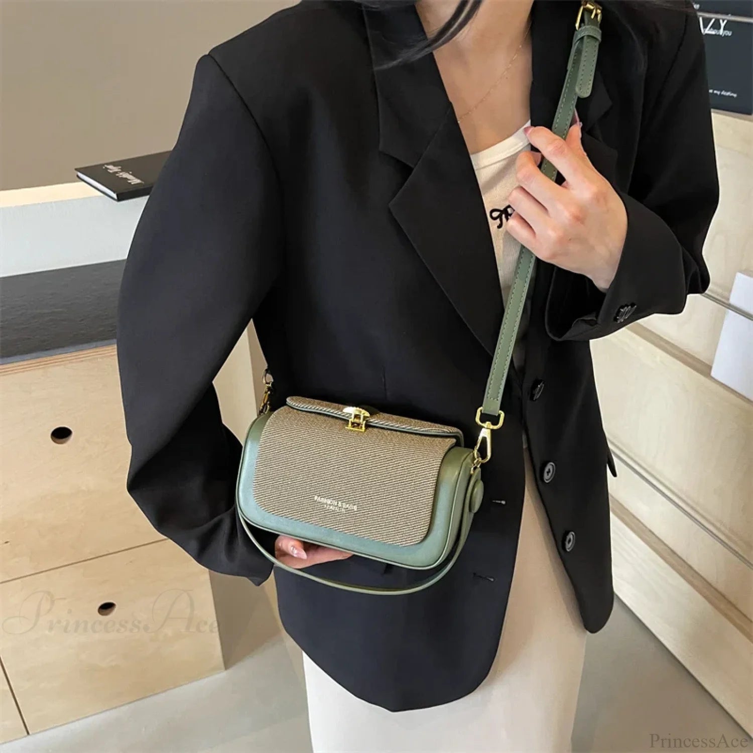 Mini Square Crossbody Luxury Designer Handbag handbag-250126