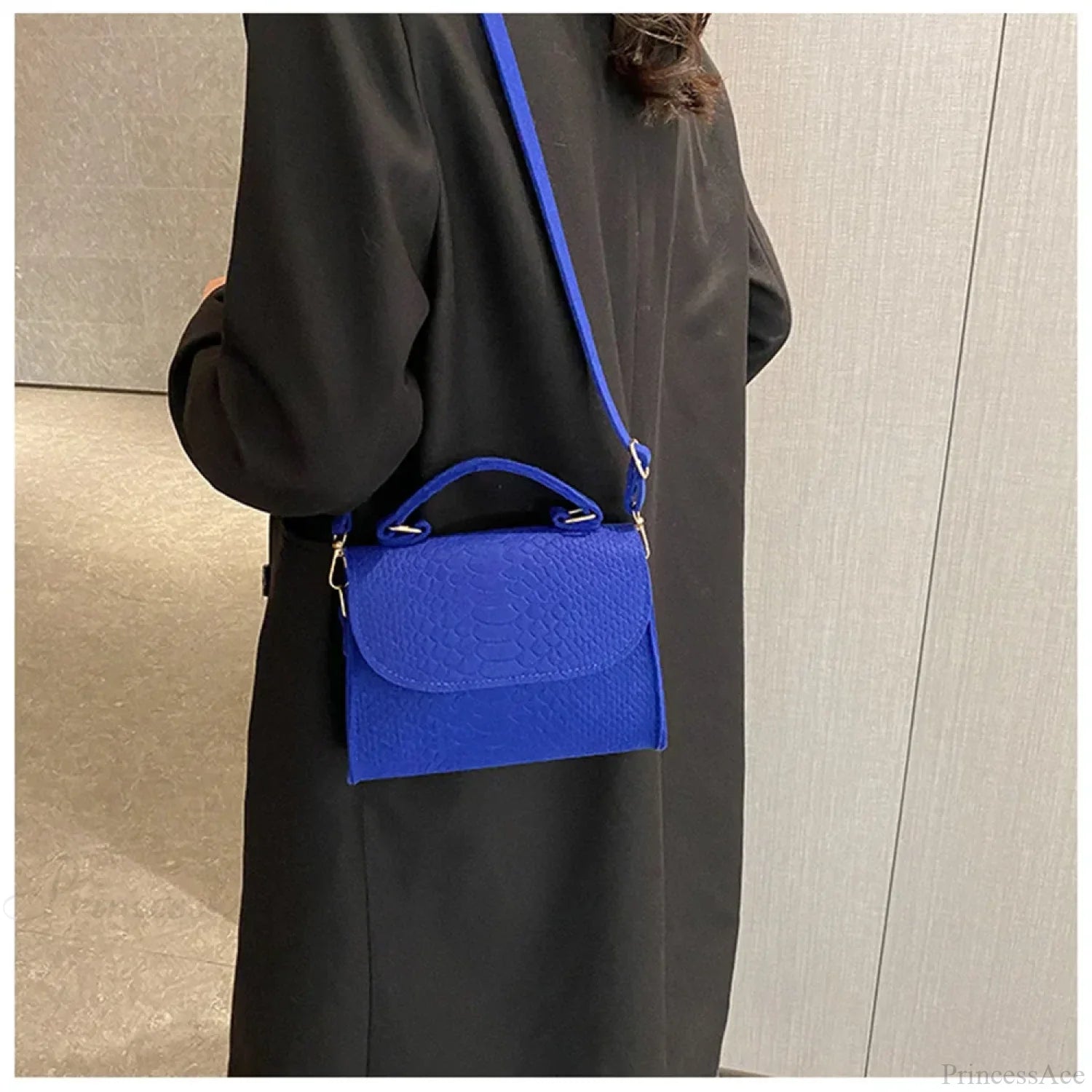 Retro Luxury Square Designer Crossbody crossbody-250126