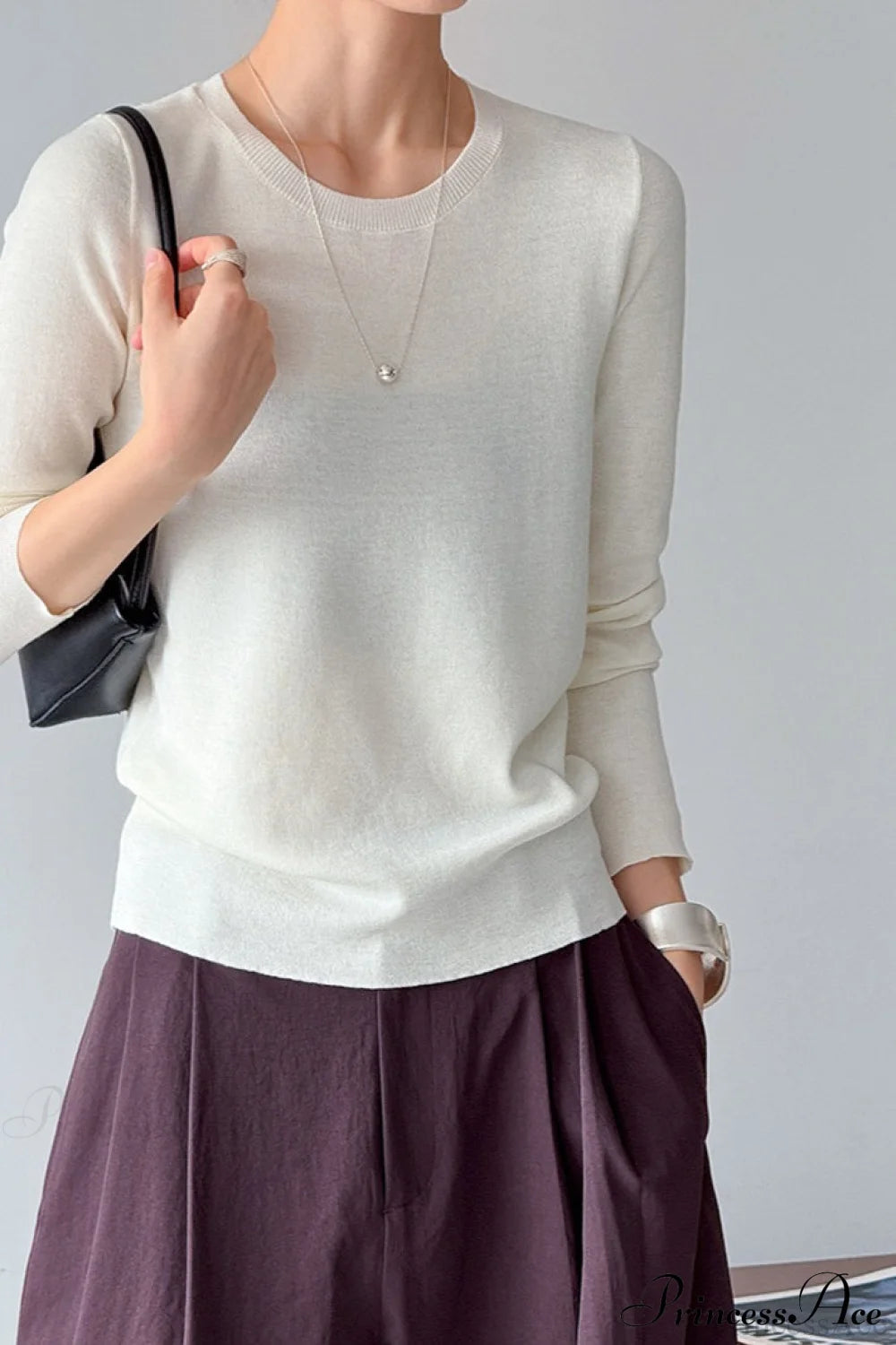 Slim-Fit Crew Neck Layering Knit Top