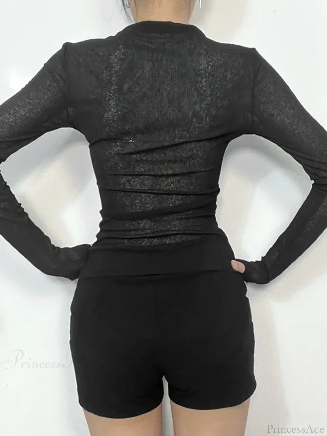 Spider Web O-neck Knit Top