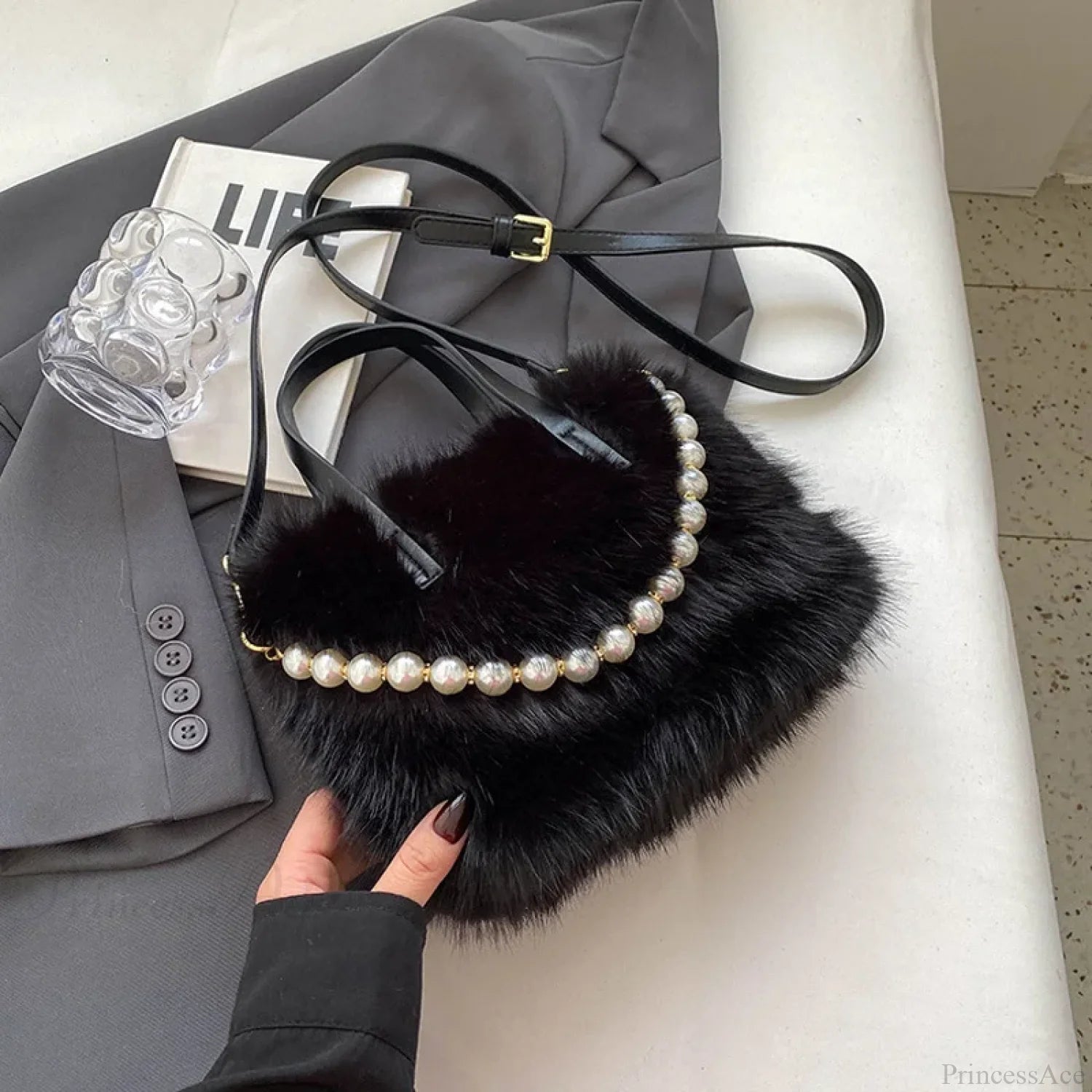 Winter Faux Fur Crossbody Pearl Chain Decor Handbag handbag-250126